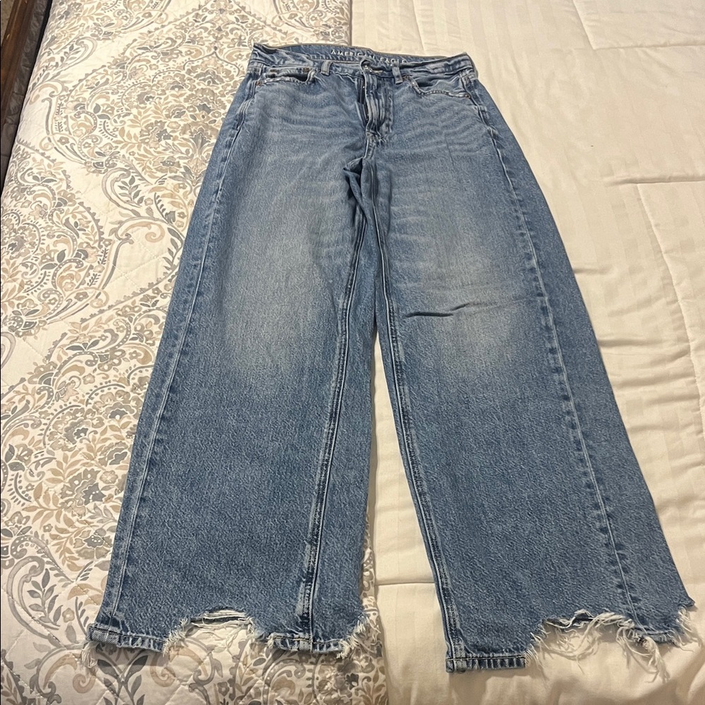 American Eagle Outfitters Light Blue Wide-Leg Distressed Jeans